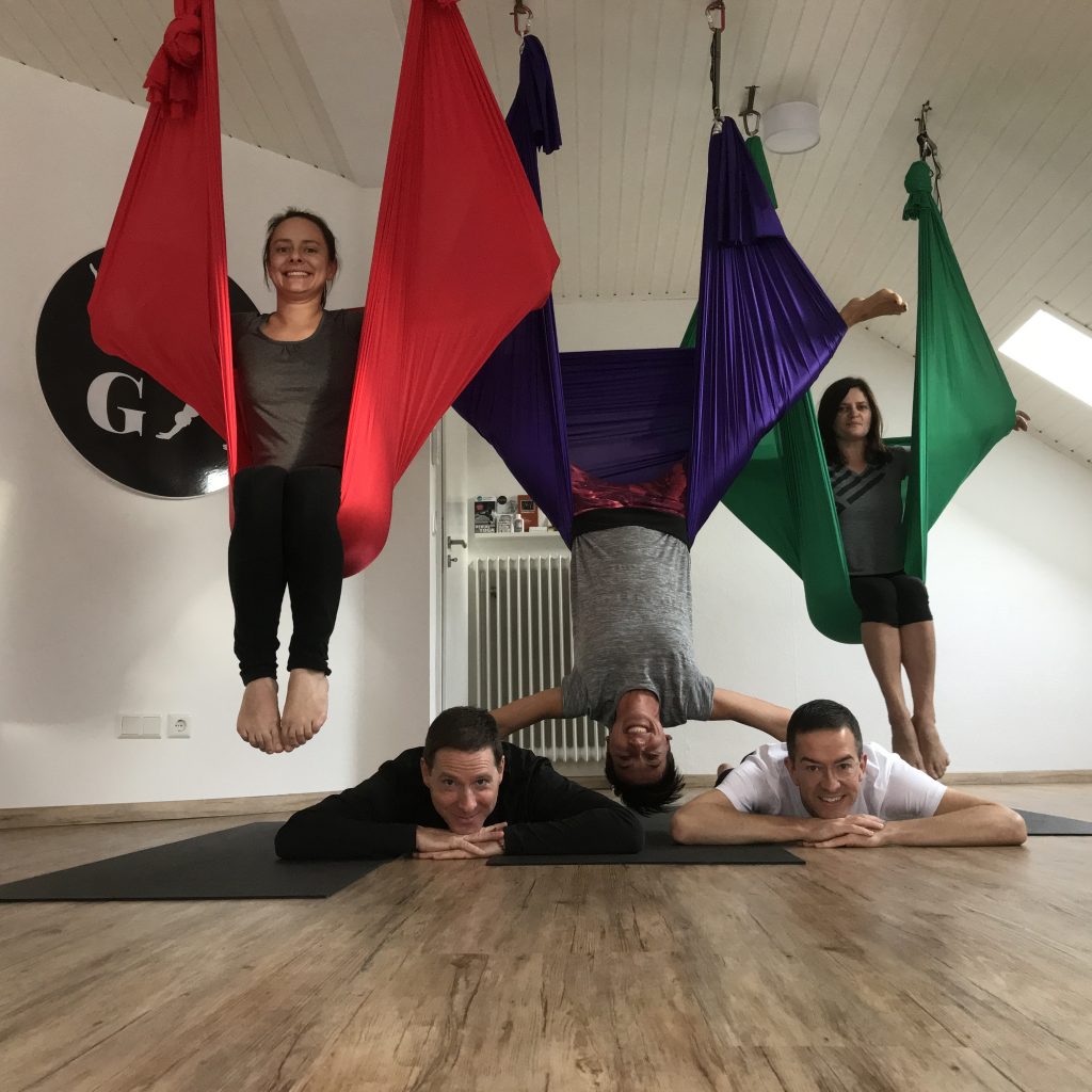 Aerial Yoga zertifiziert