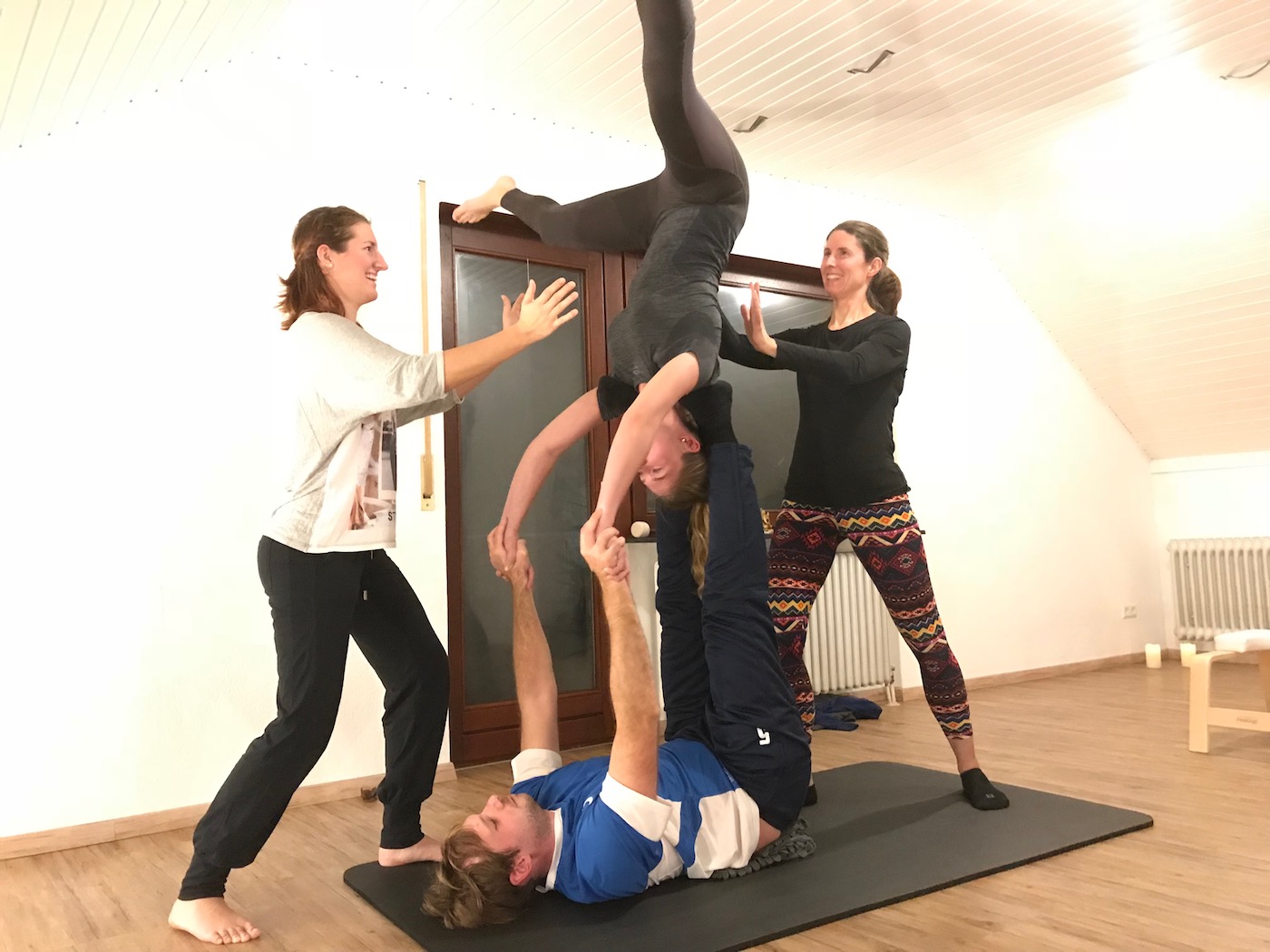 AcroYoga Star