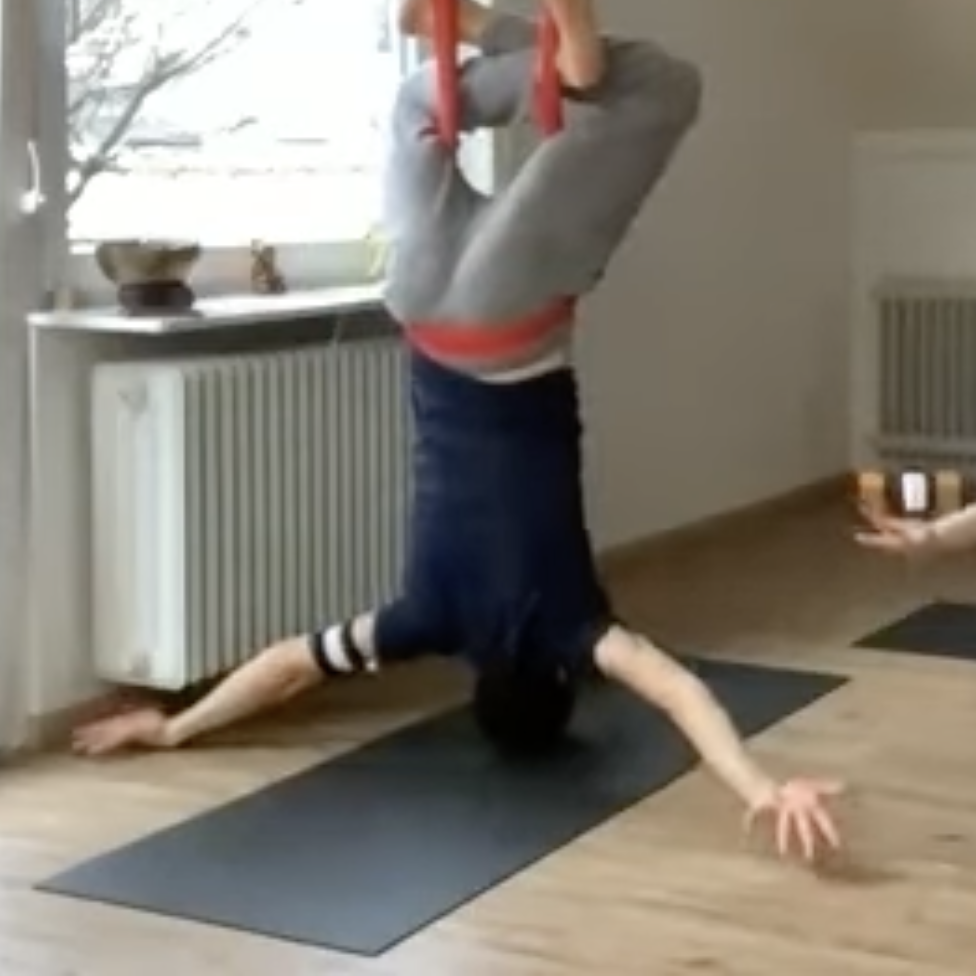 Aerial Dance Yoga